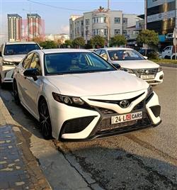 تۆیۆتا کامری